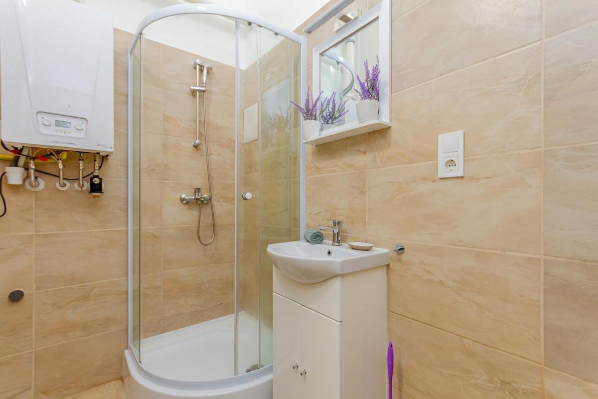 D49 2bedroom * Budapest