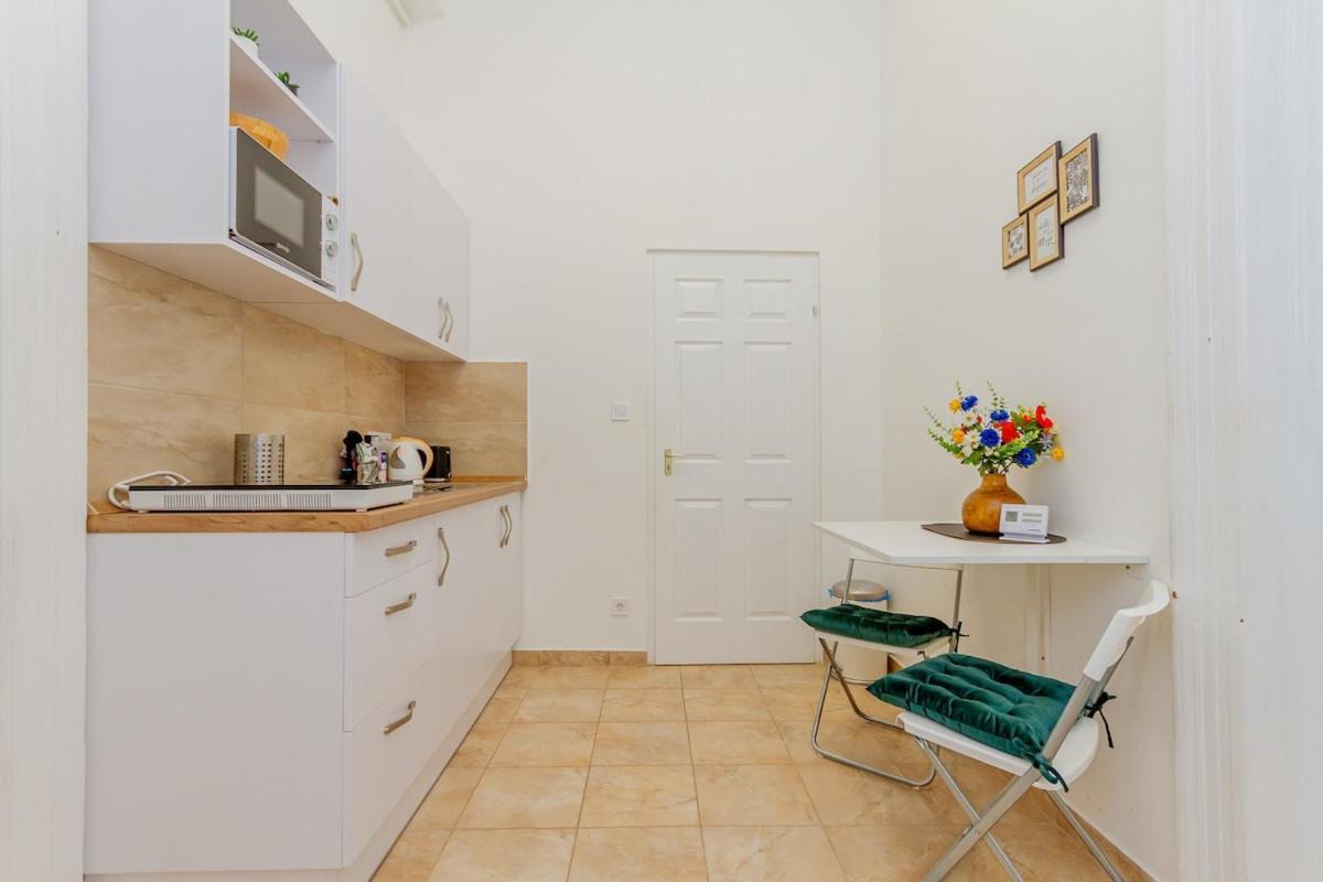 Apartment D49 2bedroom Budapest