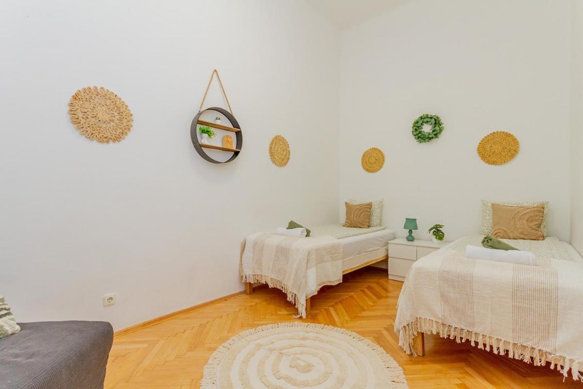 D49 2bedroom